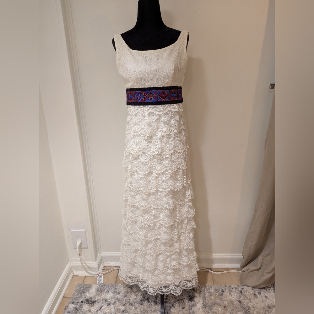Vintage 1960s Nadine White Lace Ruffle Dress Sleeveless Embroidery Extra Small